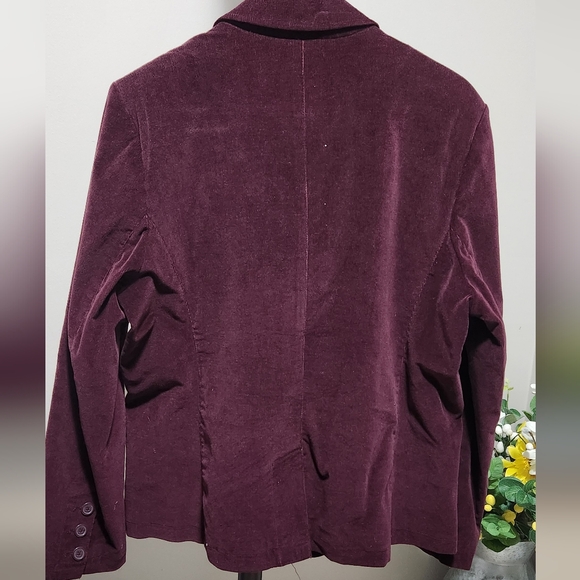 Lady Hathaway Corduroy wine blazer - Picture 6 of 10